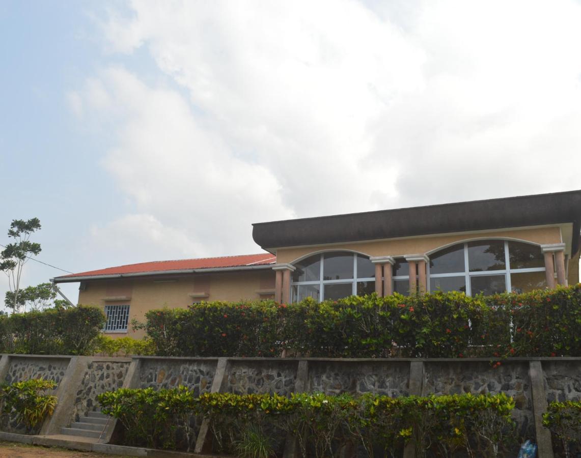 Villa Les 3 Oisillons Kribi Exterior foto