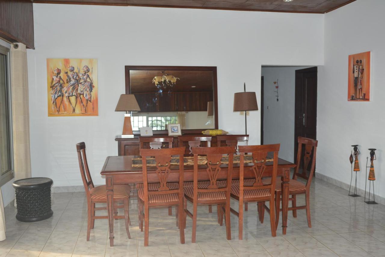 Villa Les 3 Oisillons Kribi Exterior foto